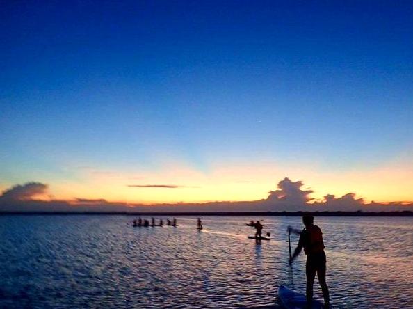 Early Morning Paddleboarding: Finding Peace in Sunrise